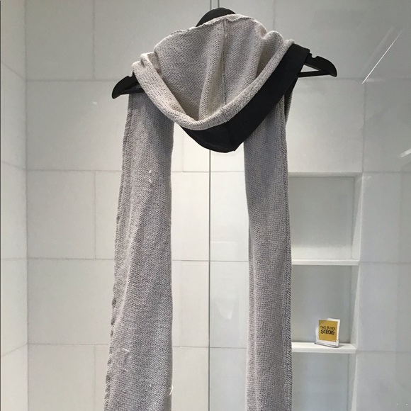 Reversible Gray & White Hood w Scarf wrap OS - Picture 6 of 8
